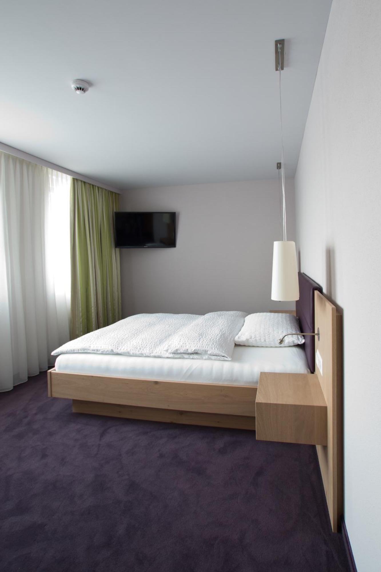 Ochsen Lodge By Ochsen Lenzburg Buitenkant foto