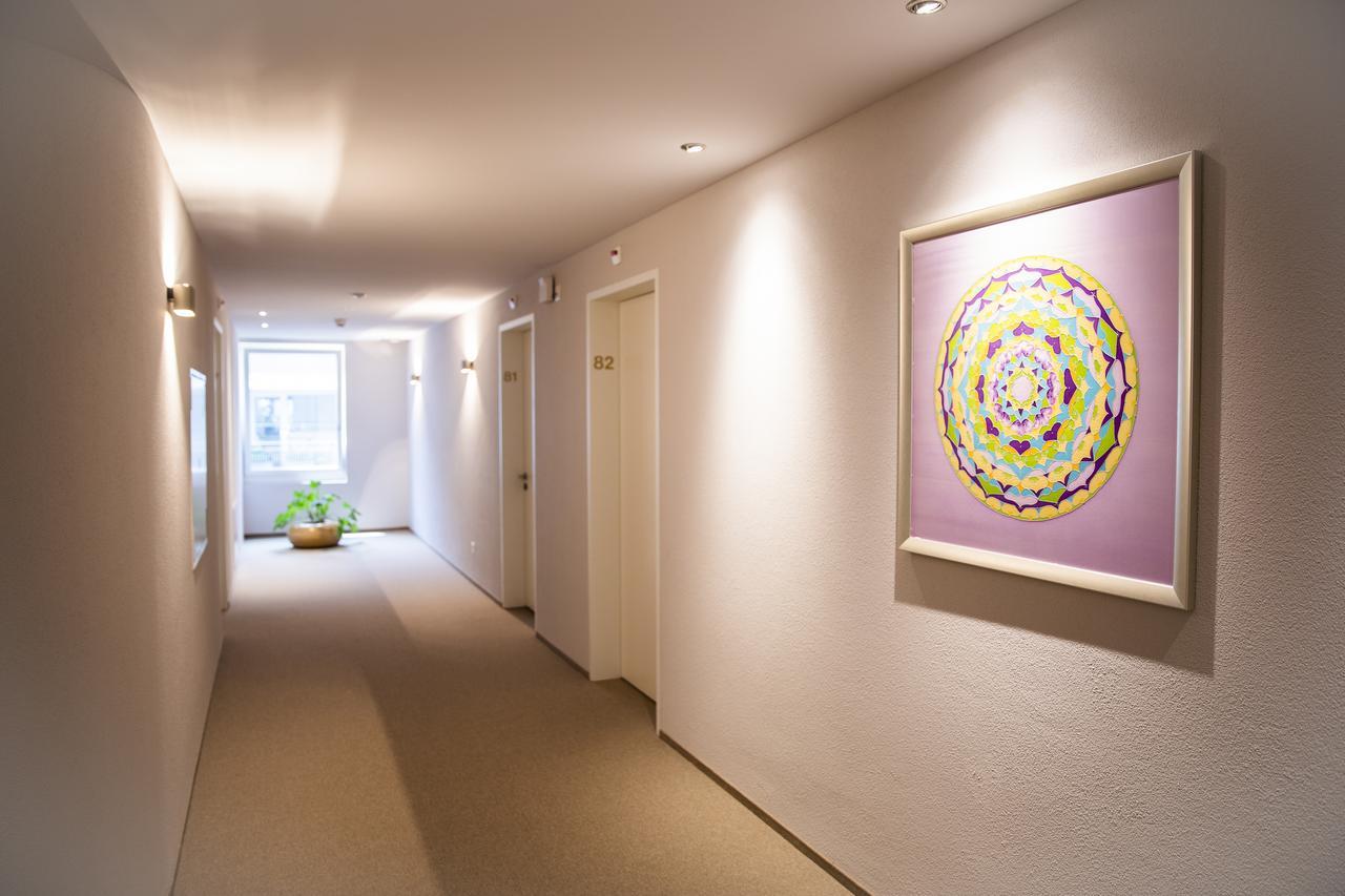 Ochsen Lodge By Ochsen Lenzburg Buitenkant foto